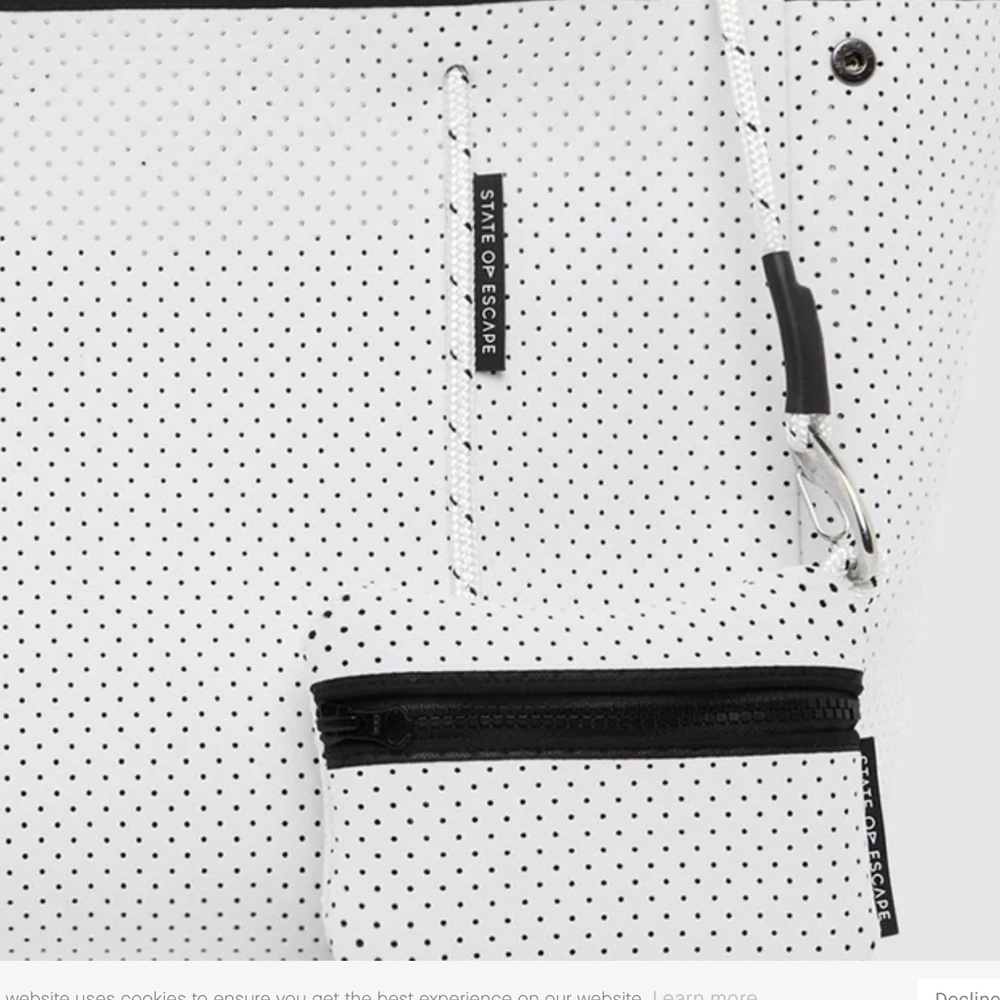 State of Escape white neoprene tote - Picture 7 of 13